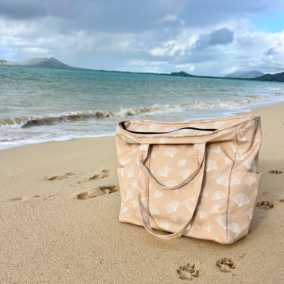 Beach/Travel Tote - Gingko Leaf