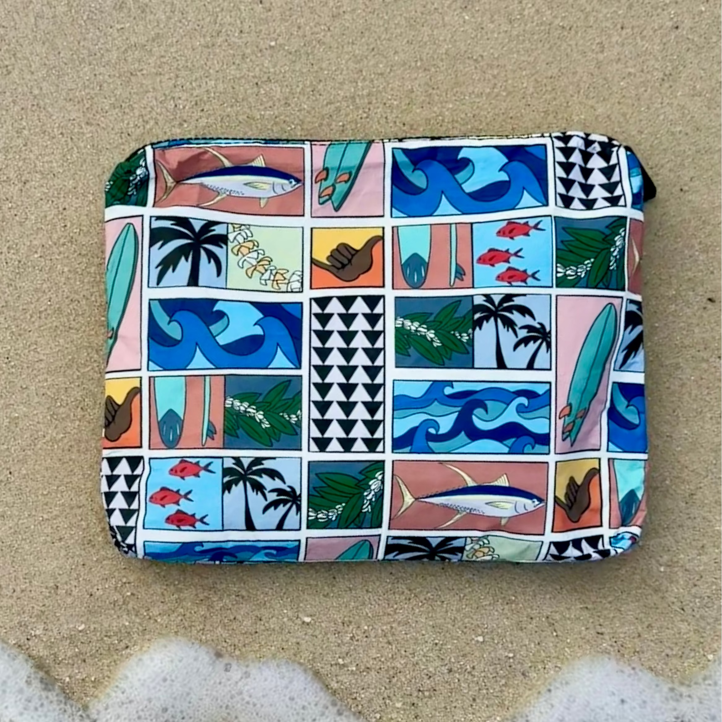 Hawaiian Dakine Pouch