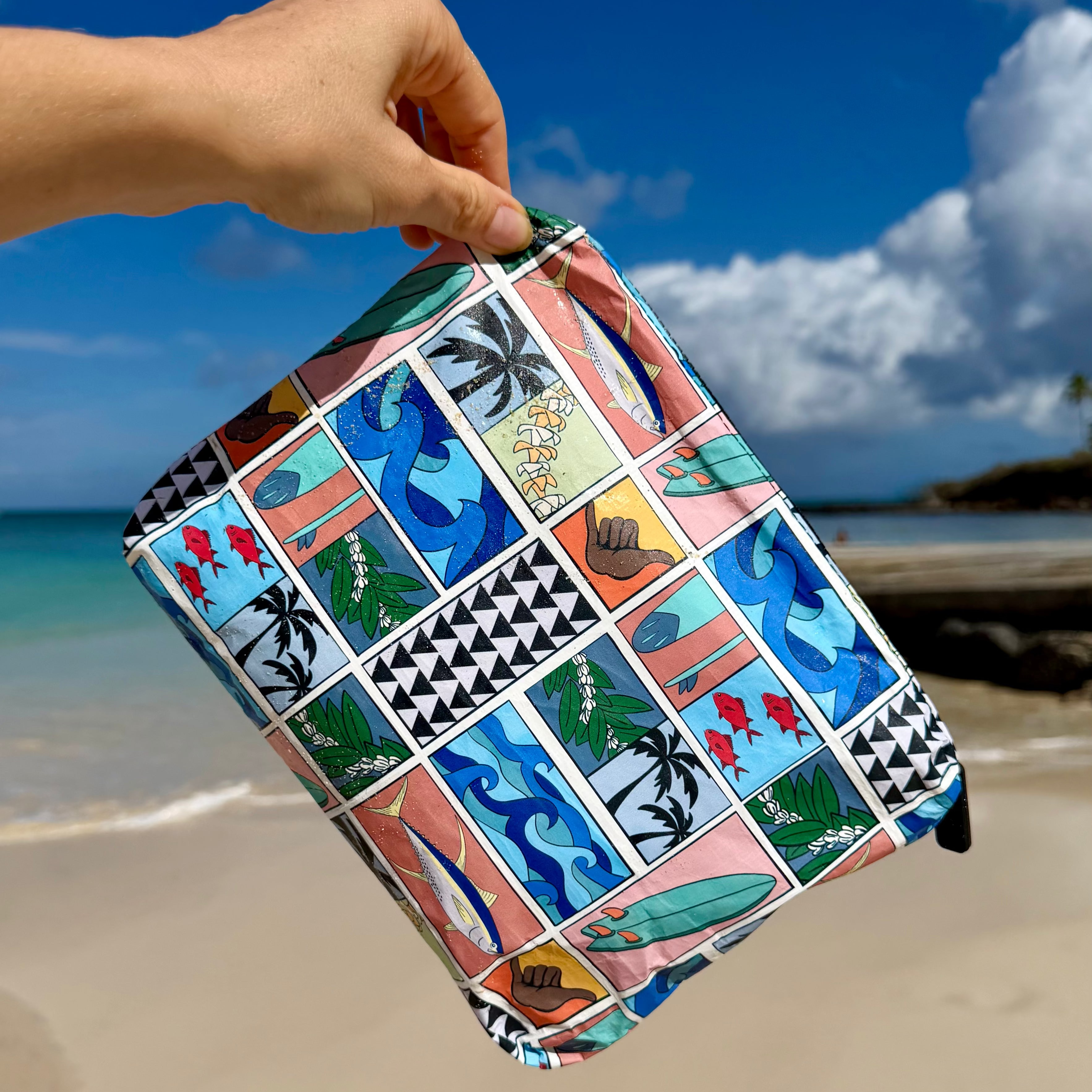Hawaiian Dakine Pouch